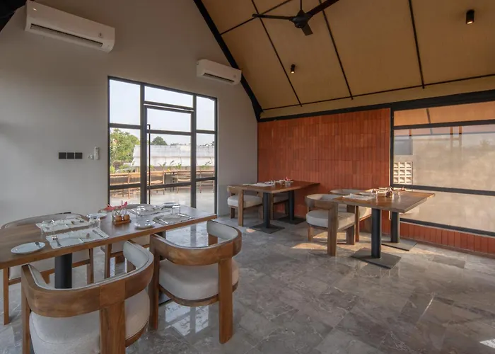Mas Glamping Luxury Tent Villa Ubud
