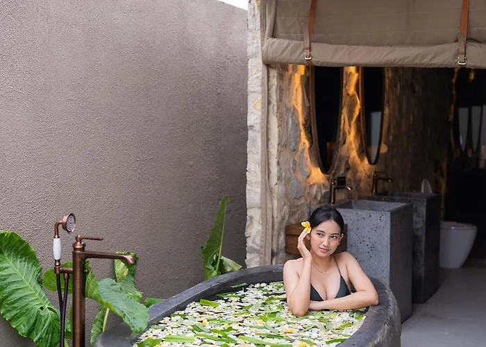 Mas Glamping Luxury Tent Ubud