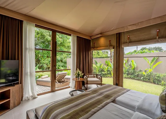 Villa Mas Glamping Luxury Tent Ubud